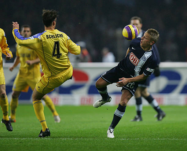 还是对年轻 还是对年轻