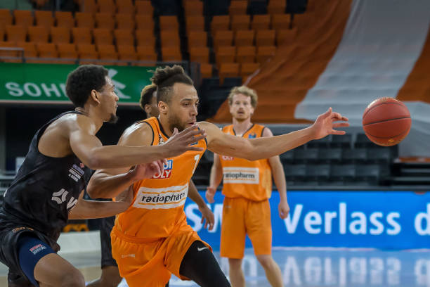 设施和后备 设施和后备