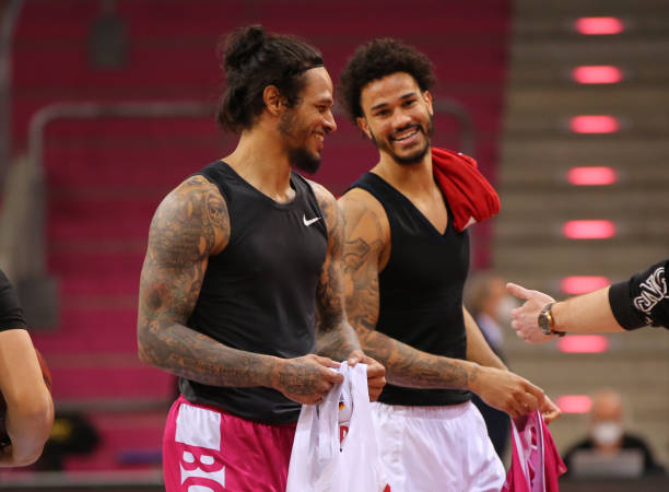 合的精彩配 合的精彩配