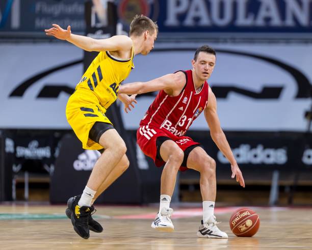 拉森的身价 拉森的身价